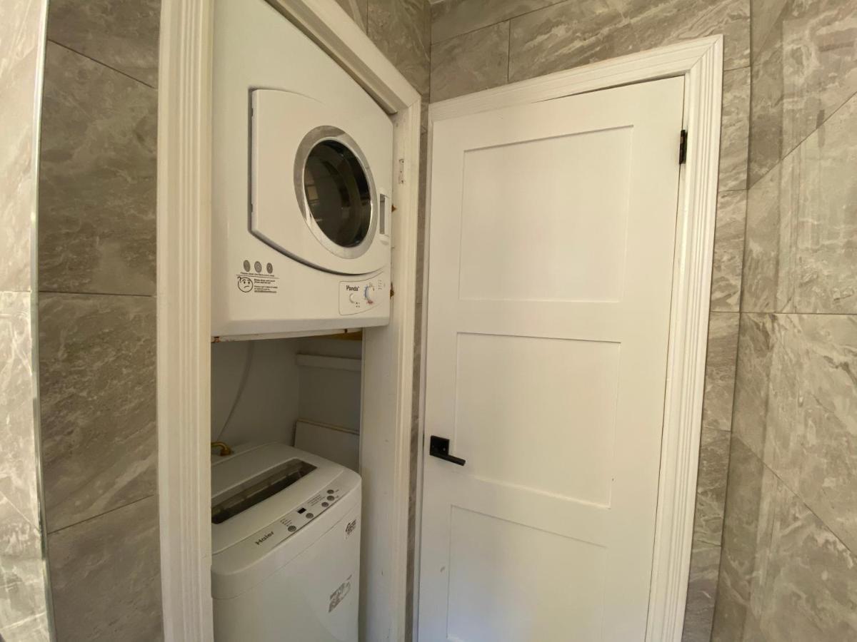 Yonge And Finch Subway !L Spacious & Bright Private Bedroom With Shared Amenties Toronto Esterno foto