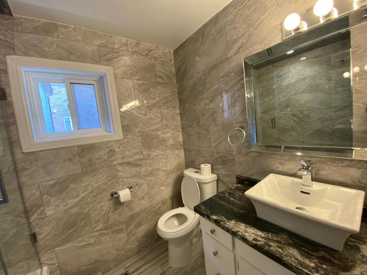 Yonge And Finch Subway !L Spacious & Bright Private Bedroom With Shared Amenties Toronto Esterno foto